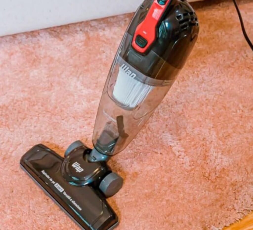 Oferta: Aspirador de pó vertical 2 em 1 Wap High Speed Black cor vermelho e preto - Tubarão Digital