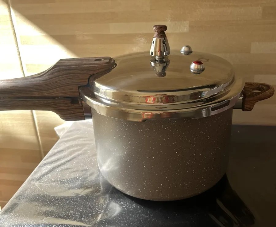 Oferta: Panela de Pressão Vitrex Ceramic 4.2 L Cinza, com Indução e Antiaderente - Tubarão Digital